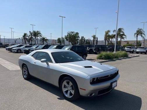 2022 Dodge Challenger SXT