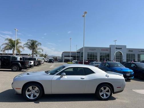 2022 Dodge Challenger SXT