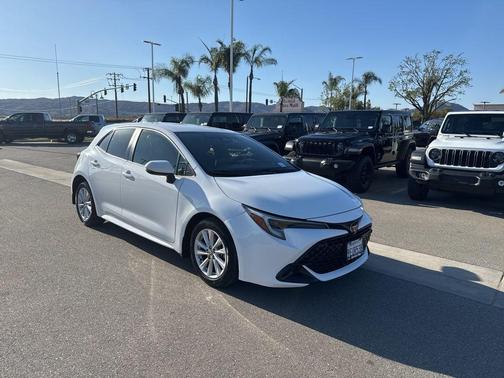 2023 Toyota Corolla Hatchback SE