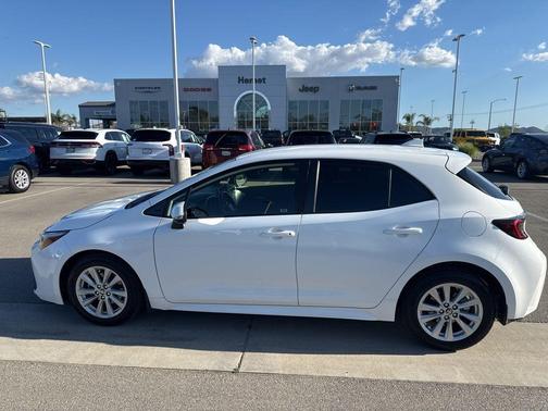 2023 Toyota Corolla Hatchback SE