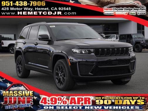 Diamond Black 2026 Jeep Grand Cherokee Laredo