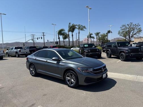 Platinum Gray Metallic 2024 Volkswagen Jetta 1.5T SE