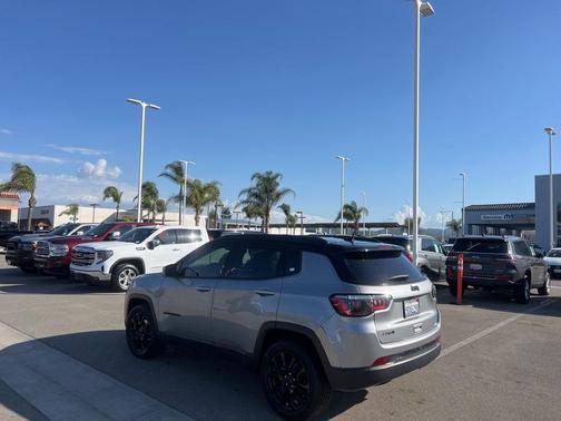 2022 Jeep Compass Altitude