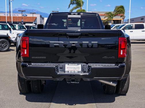 Diamond Black 2026 RAM 3500 Big Horn