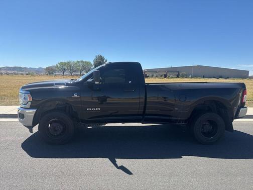 Diamond Black 2021 RAM 3500 Tradesman