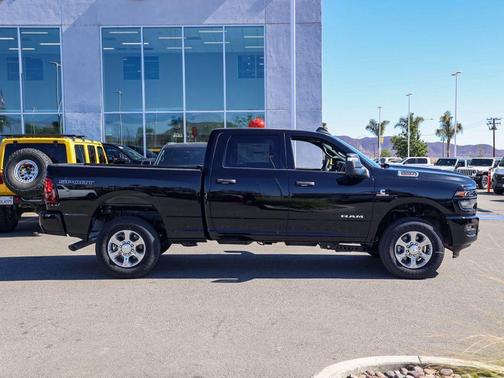 Diamond Black 2026 RAM 2500 Big Horn