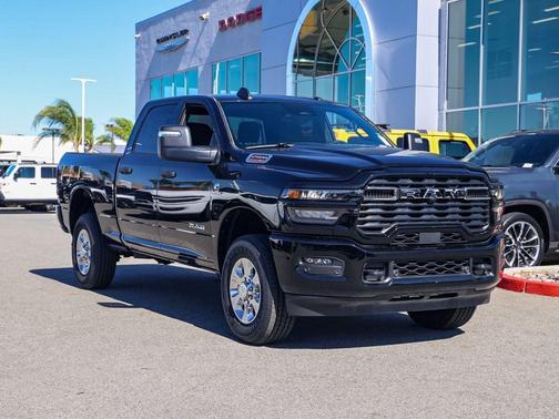 Diamond Black 2026 RAM 2500 Big Horn