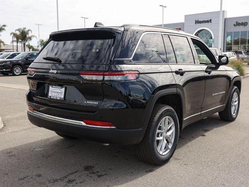 2026 Jeep Grand Cherokee Laredo X