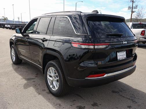 2026 Jeep Grand Cherokee Laredo X