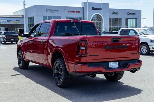 Molten Red Pearlcoat 2026 RAM 1500 Big Horn/Lone Star