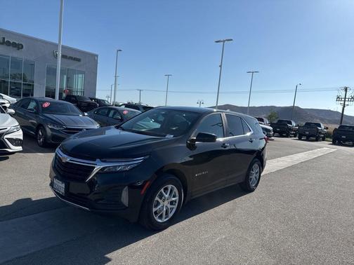 Mosaic Black Metallic 2023 Chevrolet Equinox 2LT