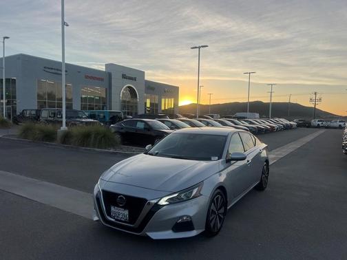 2022 Nissan Altima 2.5 SV