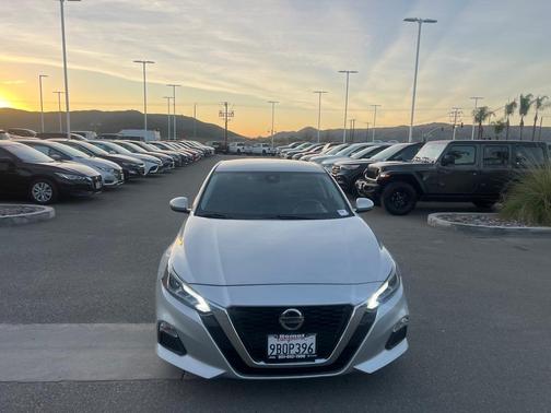 2022 Nissan Altima 2.5 SV