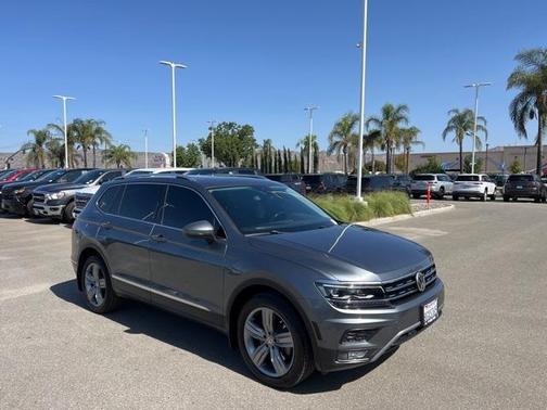 2018 Volkswagen Tiguan 2.0T SEL Premium