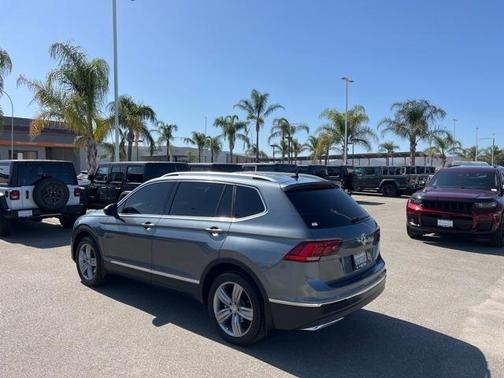 2018 Volkswagen Tiguan 2.0T SEL Premium