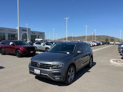 2018 Volkswagen Tiguan 2.0T SEL Premium