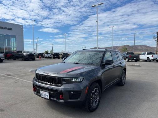 2022 Jeep Grand Cherokee Trailhawk