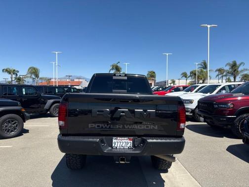 Brilliant Black Crystal Pearlcoat 2017 RAM 2500 Power Wagon