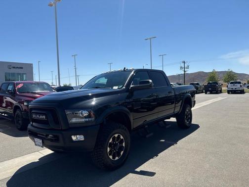 Brilliant Black Crystal Pearlcoat 2017 RAM 2500 Power Wagon