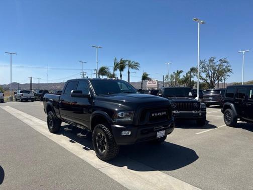Brilliant Black Crystal Pearlcoat 2017 RAM 2500 Power Wagon