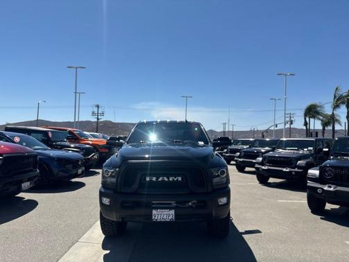 Brilliant Black Crystal Pearlcoat 2017 RAM 2500 Power Wagon