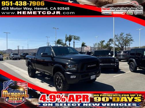Brilliant Black Crystal Pearlcoat 2017 RAM 2500 Power Wagon