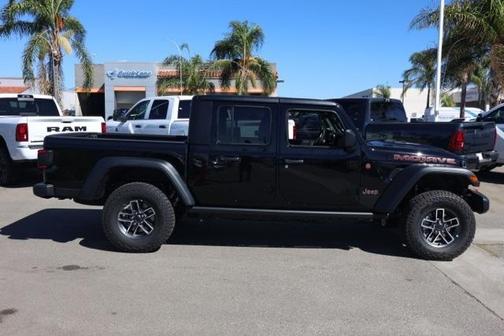 2025 Jeep Gladiator Mojave