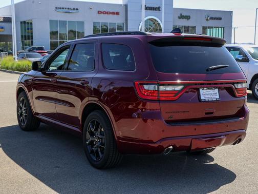 Octane Red Pearlcoat 2026 Dodge Durango GT HEMI V8