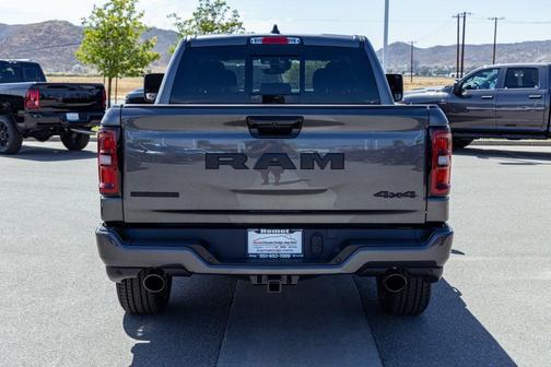 Granite Crystal Clearcoat Metallic 2026 RAM 1500 Big Horn/Lone Star