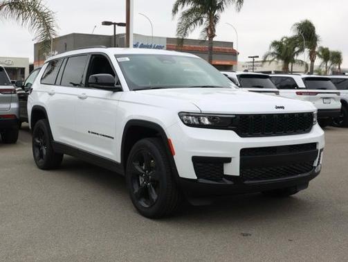 2025 Jeep Grand Cherokee L Laredo