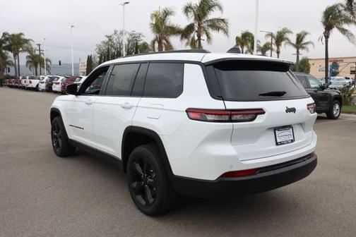 2025 Jeep Grand Cherokee L Laredo