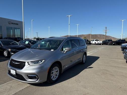 2021 Chrysler Pacifica Touring-L
