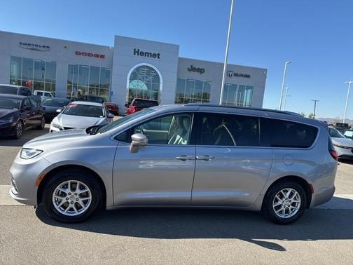 2021 Chrysler Pacifica Touring-L