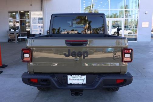 2025 Jeep Gladiator Sport