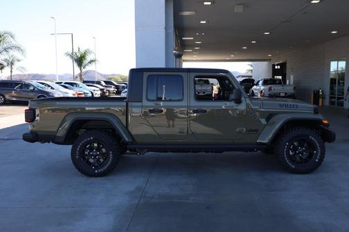 2025 Jeep Gladiator Sport