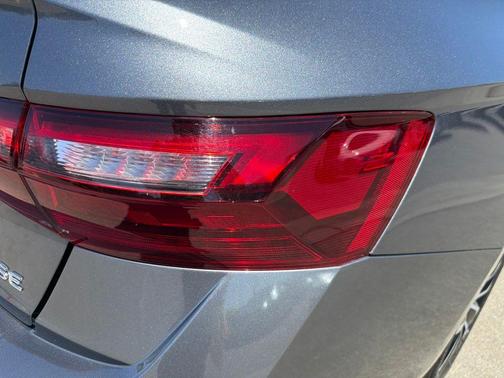 Platinum Gray Metallic 2025 Volkswagen Jetta 1.5T SE