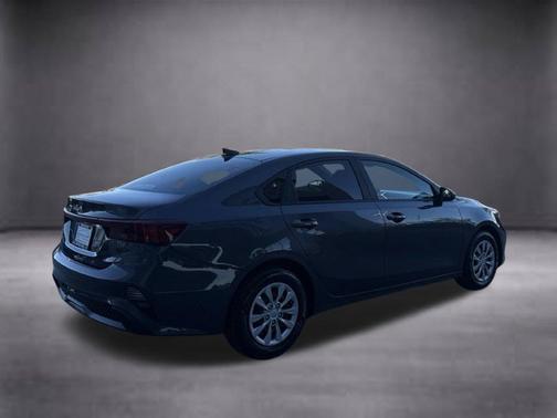 Gravity Gray 2023 Kia Forte LX