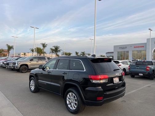 2022 Jeep Grand Cherokee WK Laredo
