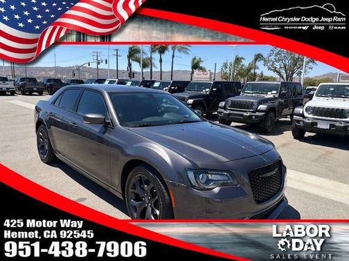 Granite Crystal Clearcoat Metallic 2023 Chrysler 300 Touring L