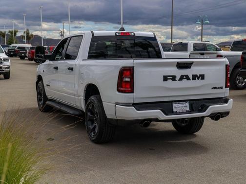 Bright White Clearcoat 2026 RAM 1500 Tradesman