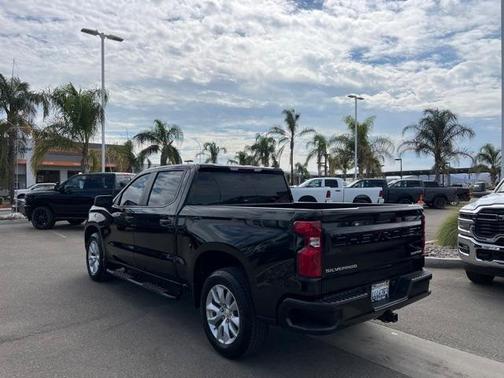 2022 Chevrolet Silverado 1500 Custom