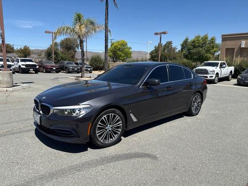 Dark Graphite Metallic 2019 BMW 530e iPerformance