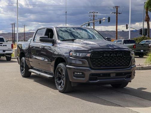 Granite Crystal Clearcoat Metallic 2026 RAM 1500 Express