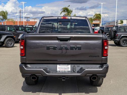 Granite Crystal Clearcoat Metallic 2026 RAM 1500 Express
