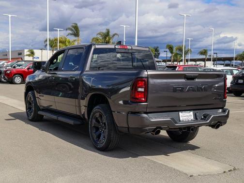 Granite Crystal Clearcoat Metallic 2026 RAM 1500 Express
