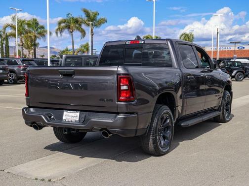Granite Crystal Clearcoat Metallic 2026 RAM 1500 Express