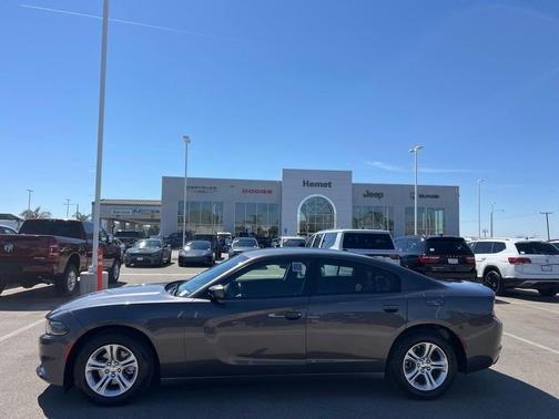 Granite Crystal Clearcoat Metallic 2022 Dodge Charger SXT