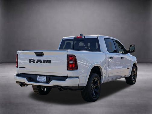 Bright White Clearcoat 2027 RAM 1500 Big Horn