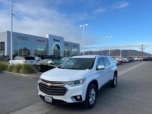 2021 Chevrolet Traverse LT Cloth