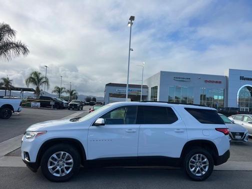 2021 Chevrolet Traverse LT Cloth